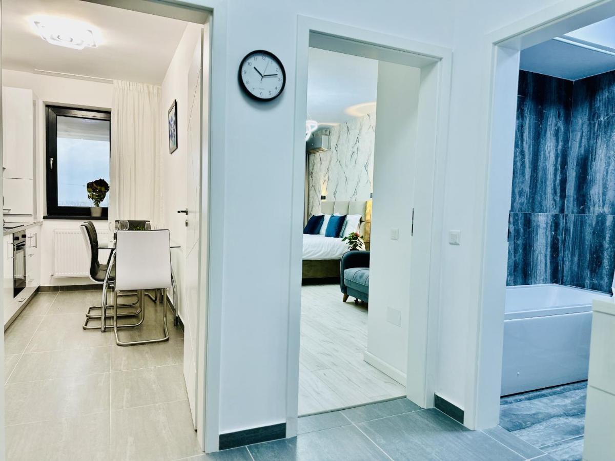 Апартаменты Rentforcomfort Sky Garden Studio Бухарест Экстерьер фото