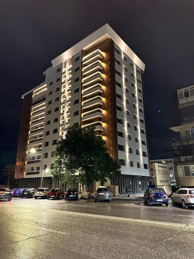 Апартаменты Rentforcomfort Sky Garden Studio Бухарест Экстерьер фото