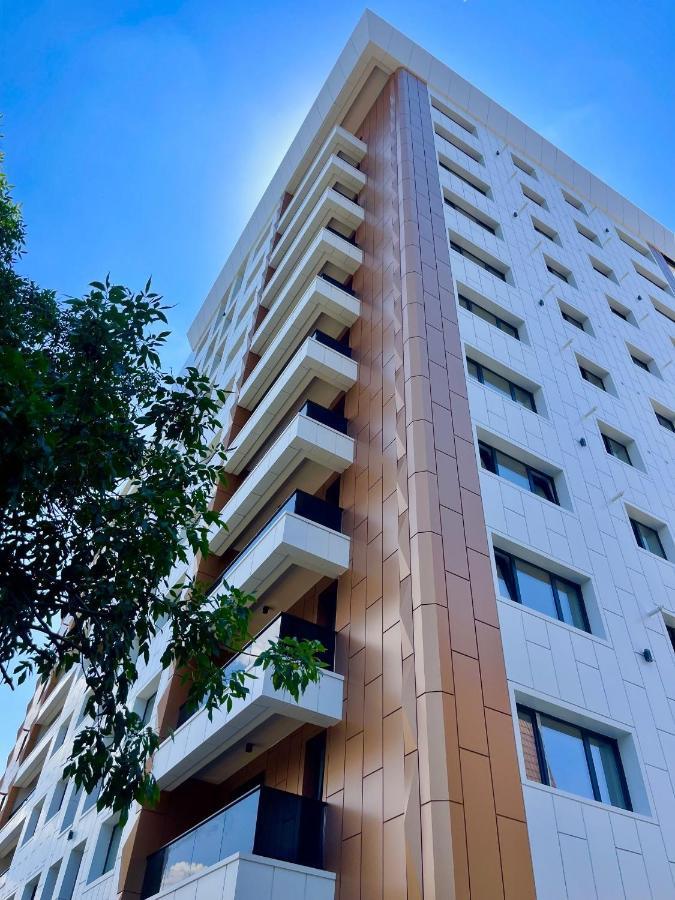 Апартаменты Rentforcomfort Sky Garden Studio Бухарест Экстерьер фото